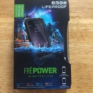 Life proof FrePower Battery pack case.